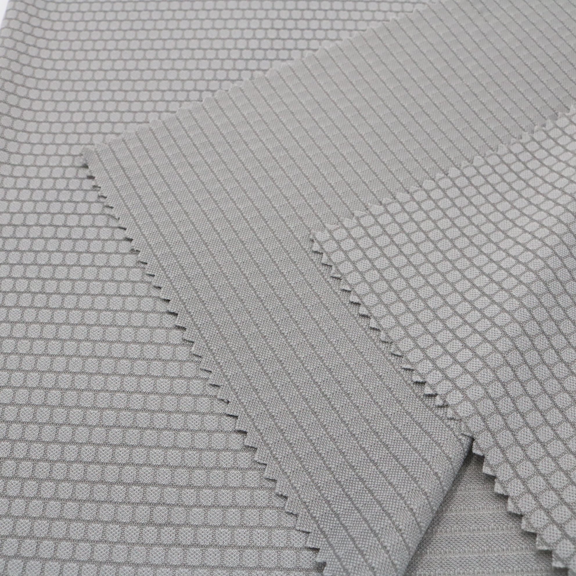 100% Polyester Sweat-Wicking 3D Football Mesh Fabric