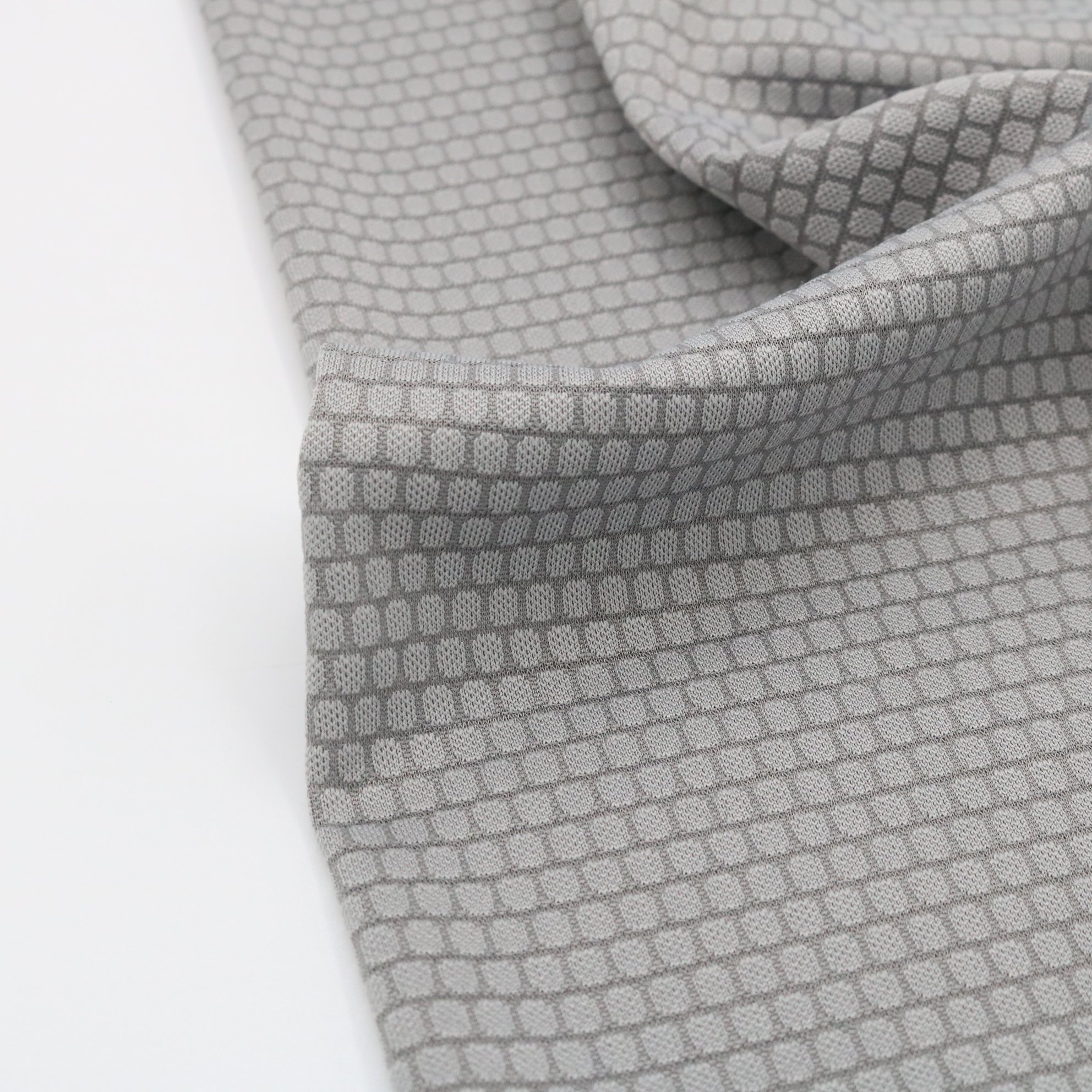 100% Polyester Sweat-Wicking 3D Football Mesh Fabric