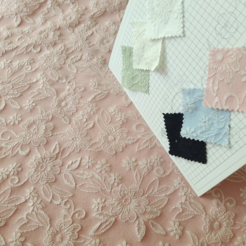 The factory outlet 170gsm big flowers pattern embossed stretch jacquard polyester fabric for clothing