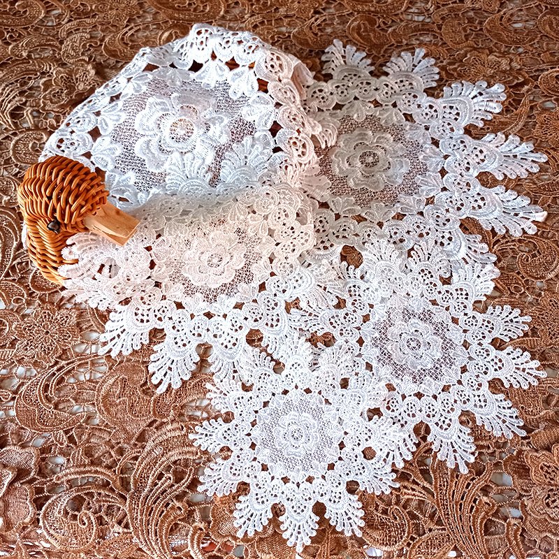 Luxury lace embroidered table plate heat cushion for fabric decoration