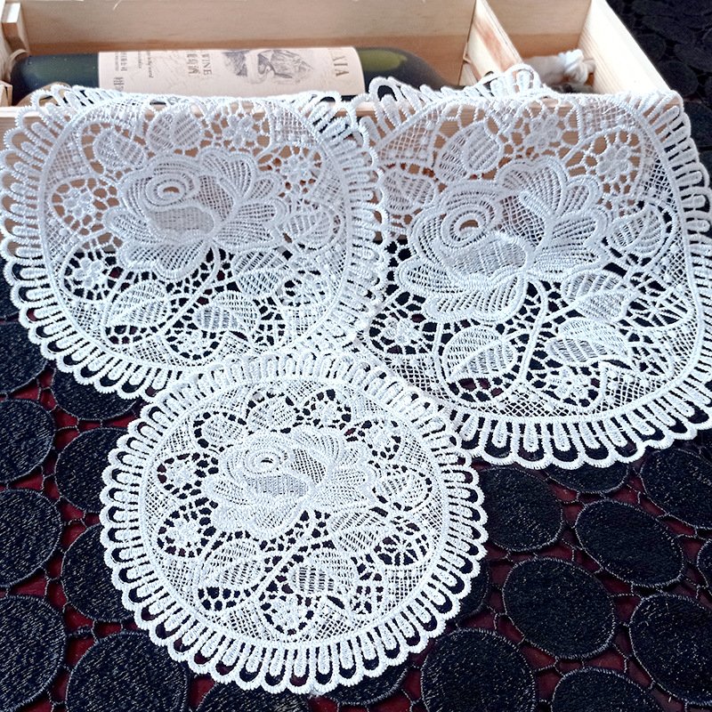 Luxury lace embroidered table plate heat cushion for fabric decoration