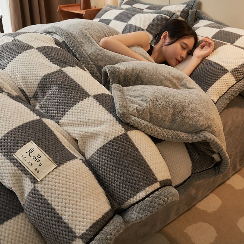 RTS Queen Size Thicken Bedding Fashion Grid Flannel Fleece Home Linens Jacquard Duvet Cover Warm 5kgs 3/4pcs Sleeping Bed Set