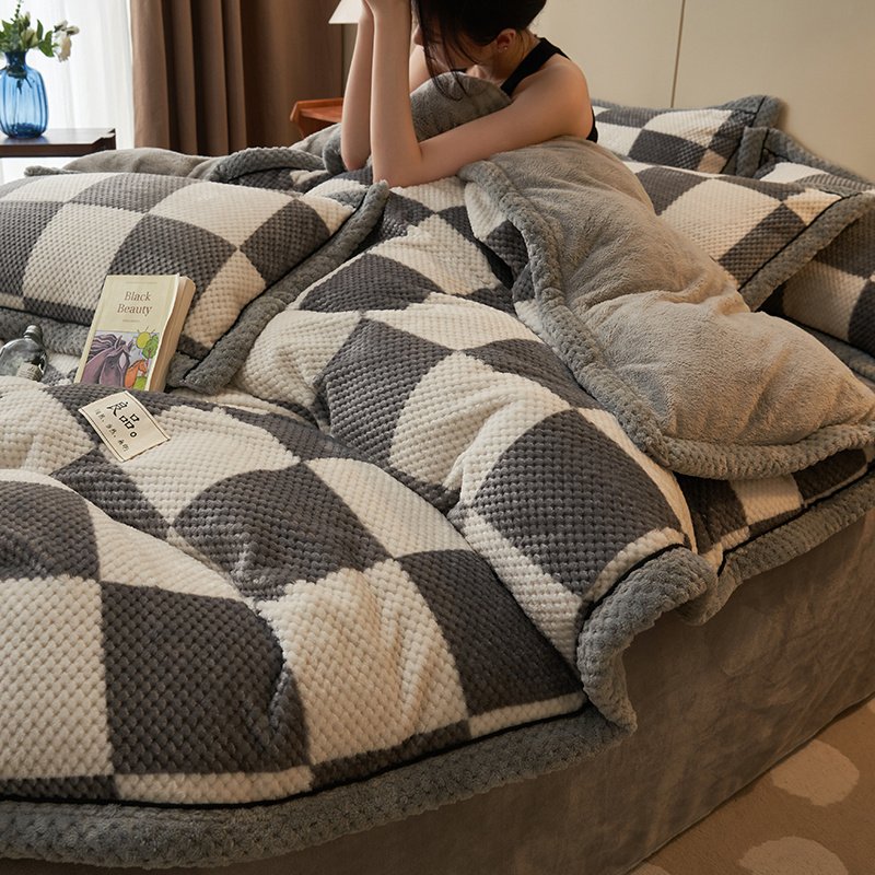 RTS Queen Size Thicken Bedding Fashion Grid Flannel Fleece Home Linens Jacquard Duvet Cover Warm 5kgs 3/4pcs Sleeping Bed Set