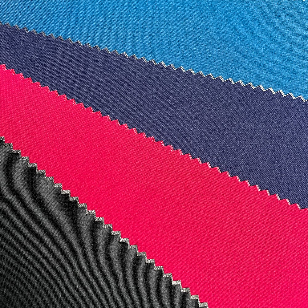 Wholesale 100% Polyester Fleece Knitted TPU Fabric 75d Yarn Count Soft Shell Bonded Pattern Thick and Durable for Garments