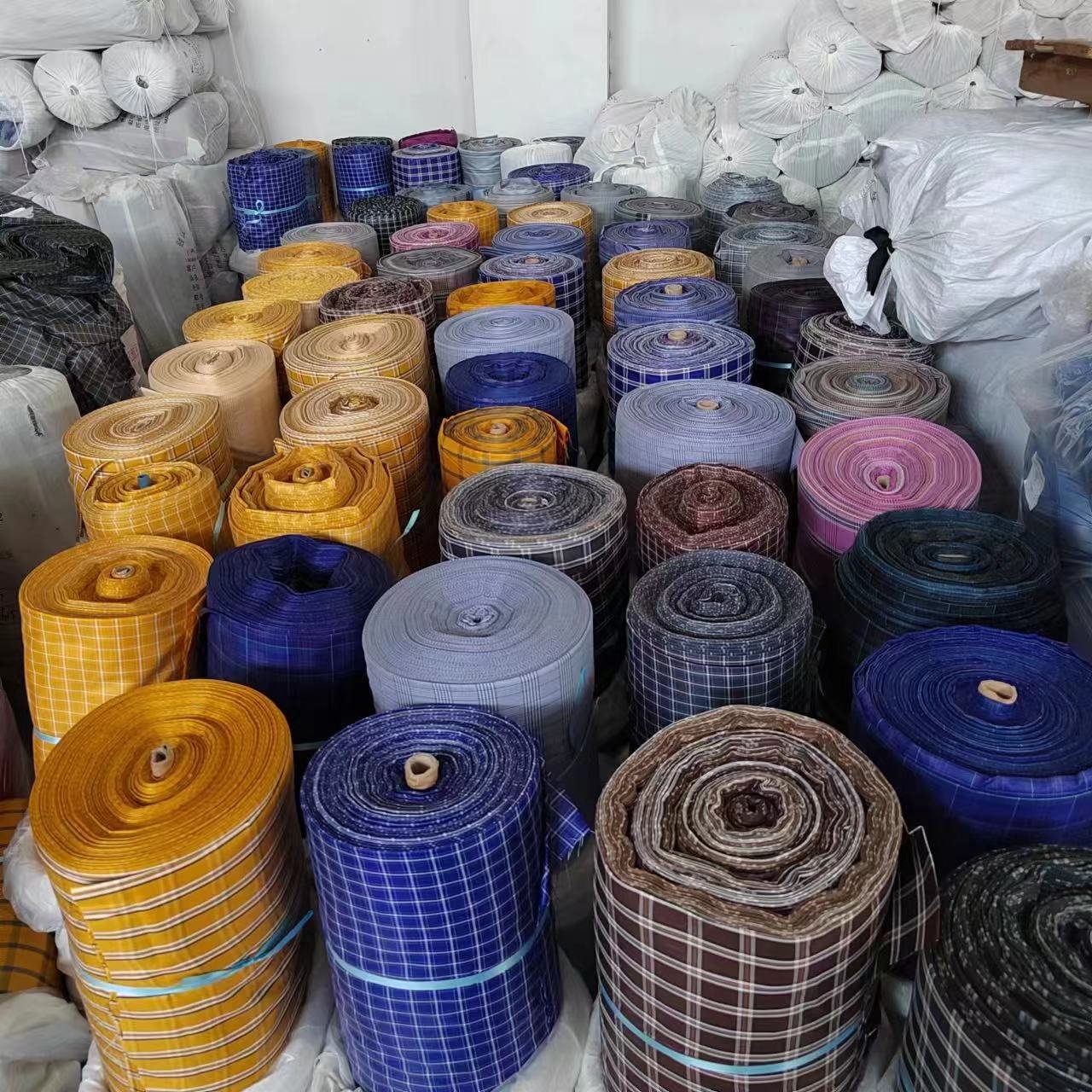 Polyester Viscose of pure water of checked tweed fabric suiting men's suits fabric for garment