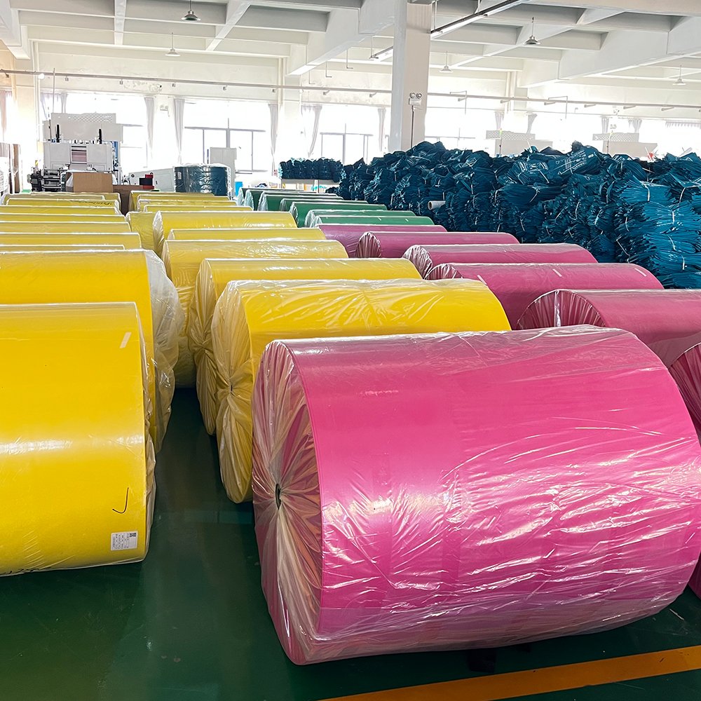 Raw material nonwoven spun bond blue spunbonded non woven breathable waterproof fabric