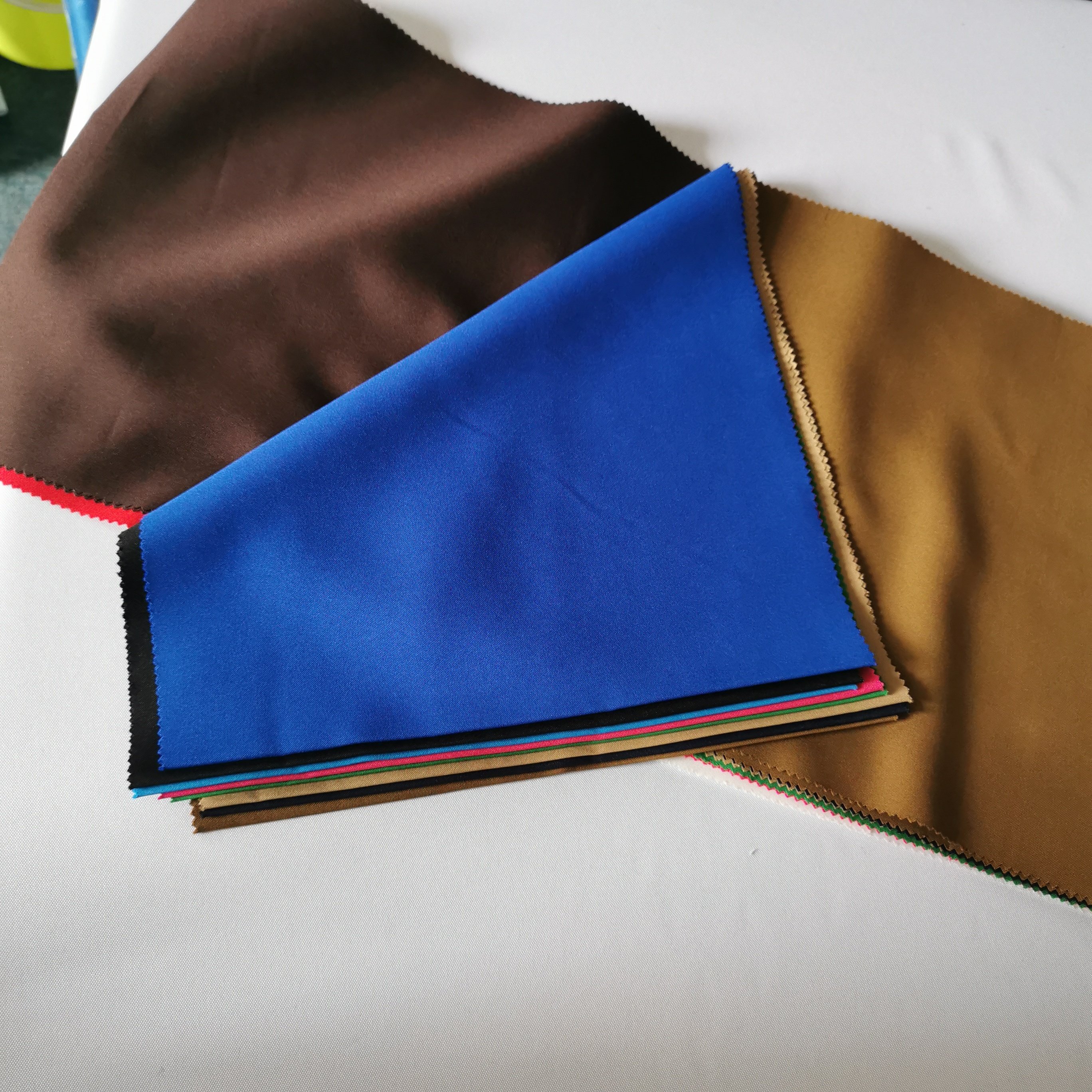 High Quality 100% Polyester Minimat Fabric 300d Yarn Count Woven Pattern Design for Girls' Curtains and Garments