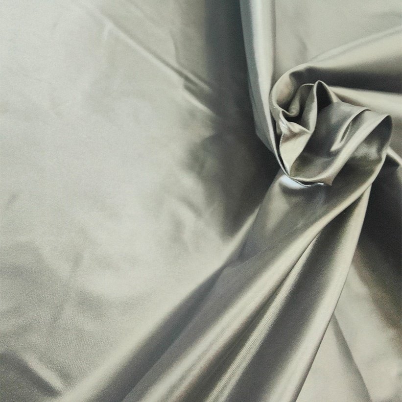 wholesale Polyester taffeta 300T down proof windproof fabric for puffer and windbreaker