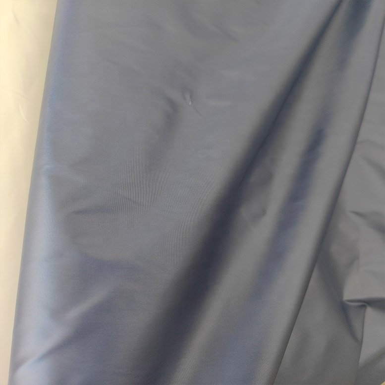 wholesale Polyester taffeta 300T down proof windproof fabric for puffer and windbreaker