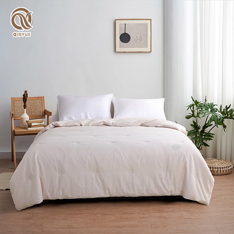 Home Wholesale Luxury High-Quality Soft Fluffy Lightweight Reversible Quilted Duvet Anti-Insect Organic Duvets Bamboo