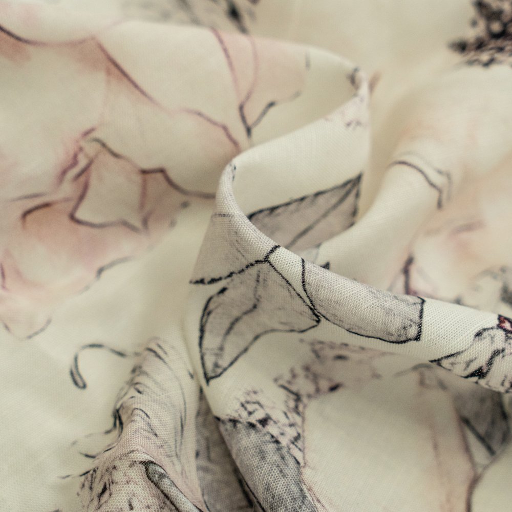 Linen rayon tencel fabric woven custom digital printing floral 100% linen fabric for clothing garment