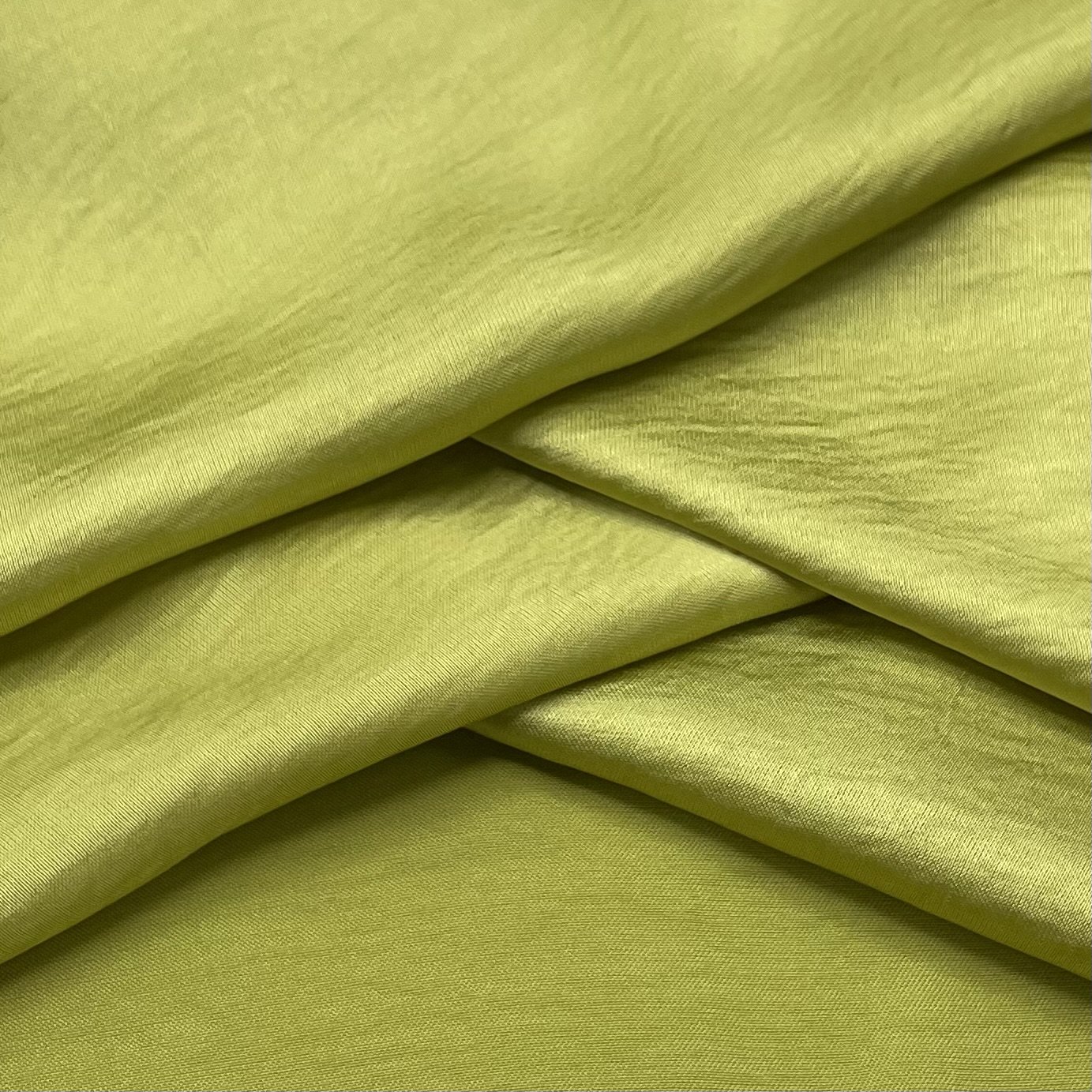 100% Polyester Fabric Quite Shiny Soft Drooping Silky satin fabric for Lady dress, nightwear and abaya