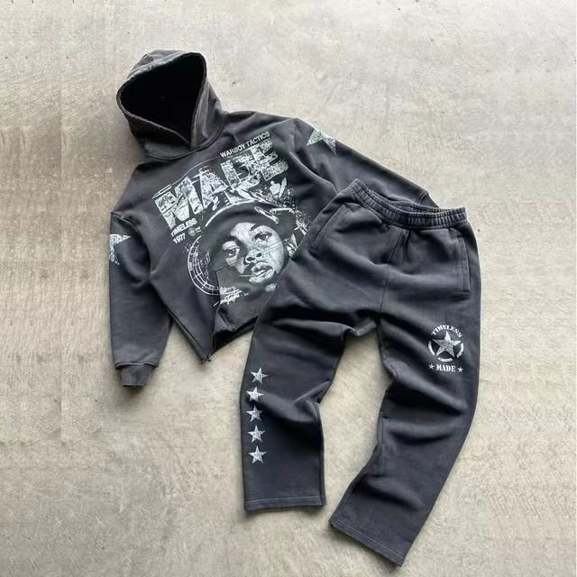 Autumn Cropped Boxy Hoodie for Men Embroidered Puff Printing Rhinestones Distressed Terry Fabric Screen Printed Animal Pattern