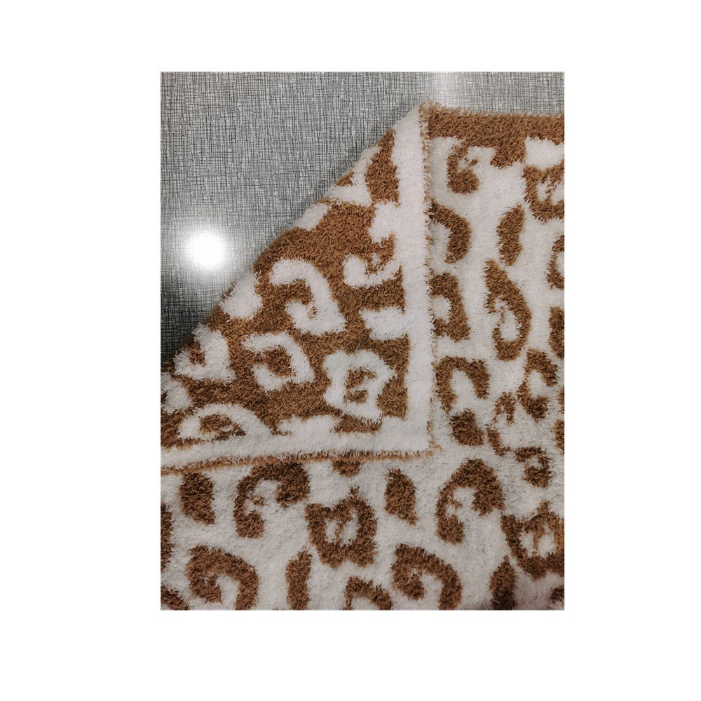 Top Sell Usa Zero Defect Top Quality 100% Polyester Leopard Star Rainbow Camo Knit Micro Feather Yarn Fiber Fabric Cozy Blanket