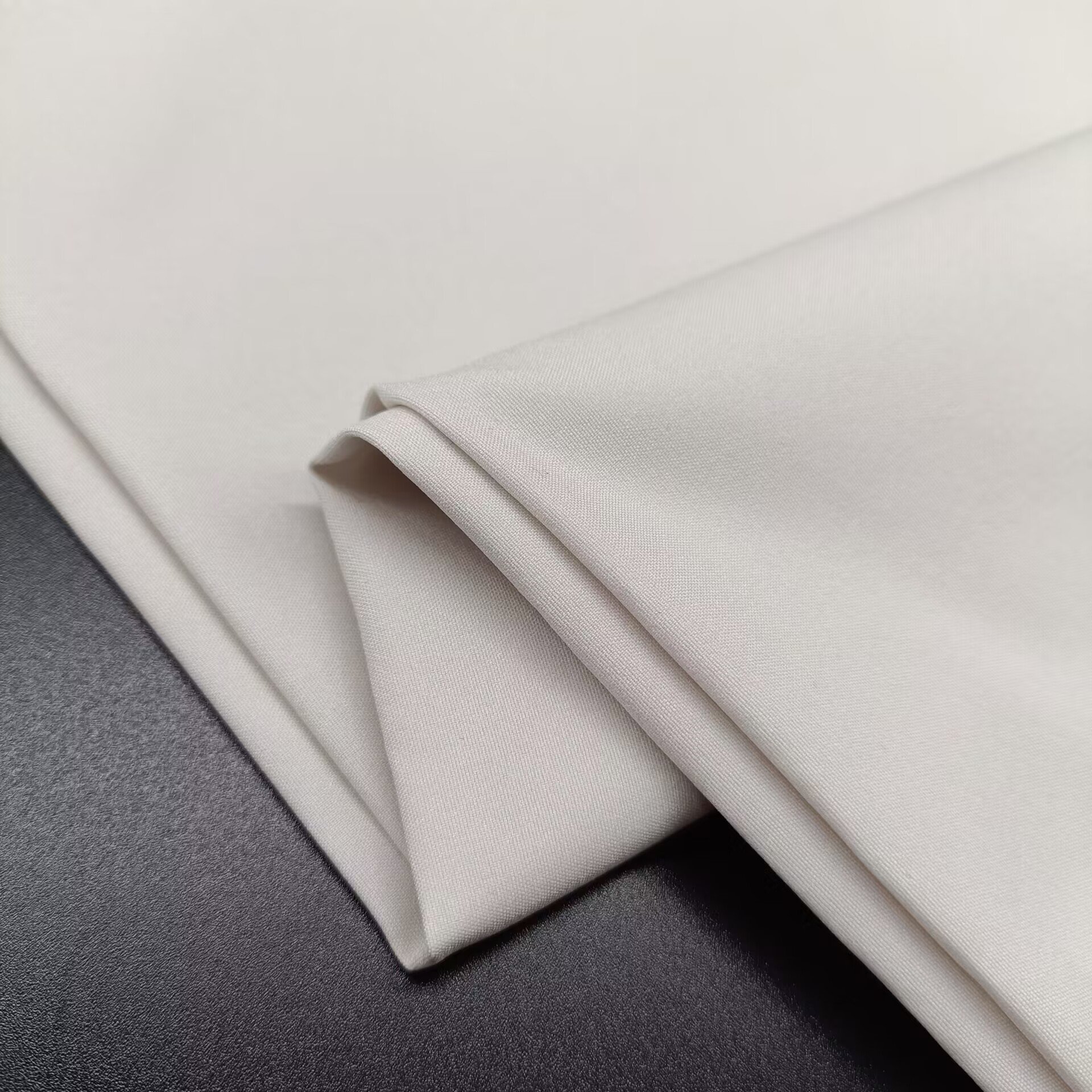 Elastic waterproof polyester fabrics polyester microfiber for sports fabric