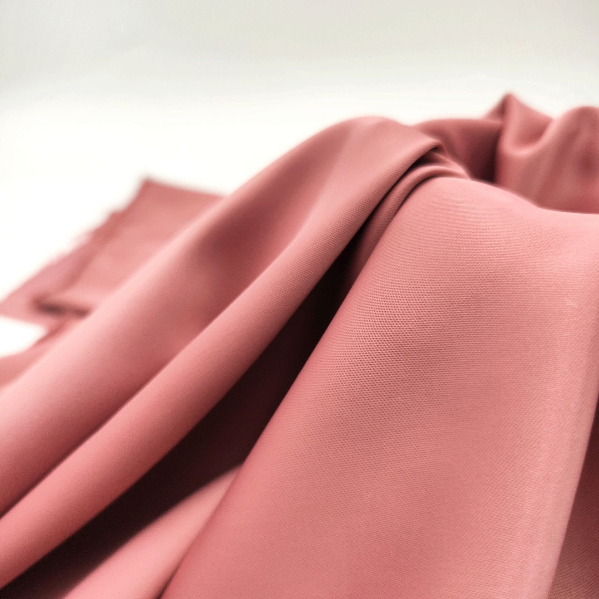 New Design 220gsm 150D Soft Hand Feel Smooth Touching Elastic Fabric Acetate Duches Satin Fabric for Clothing