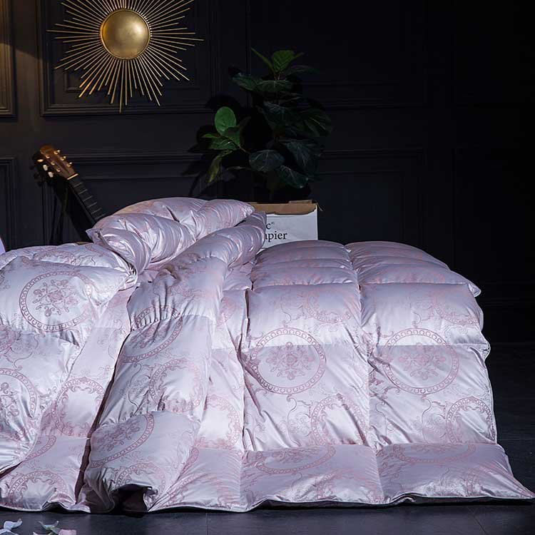 2024 New Customizable Machine Washable Bedding Bamboo Fiber Comforter Sets Cheap King Duvet Cover Wholesale Edredones De Pluma