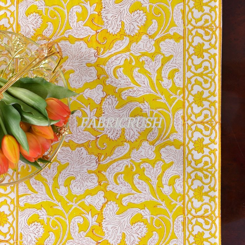Factory Cheap Saffron Yellow Table Runner For Wedding 100% Cotton Custom Design Table Runner Luxury
