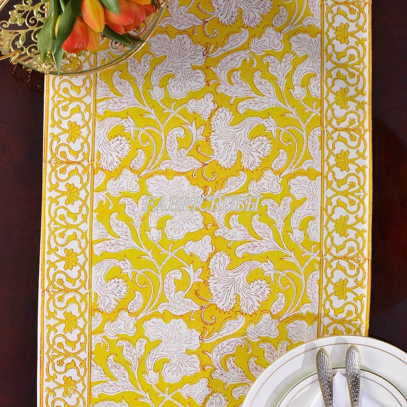 Factory Cheap Saffron Yellow Table Runner For Wedding 100% Cotton Custom Design Table Runner Luxury