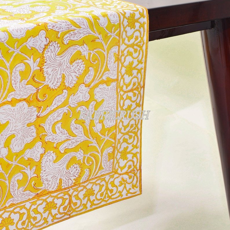 Factory Cheap Saffron Yellow Table Runner For Wedding 100% Cotton Custom Design Table Runner Luxury