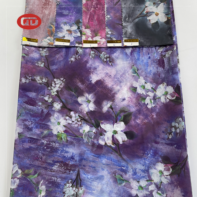 New fashion soft and comfortable 100% Polyester fabrics digital print fabric muslin blanket for cute baby