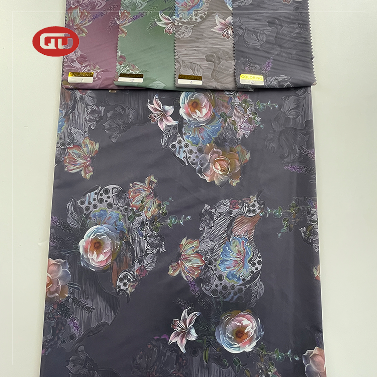 New fashion soft and comfortable 100% Polyester fabrics digital print fabric muslin blanket for cute baby