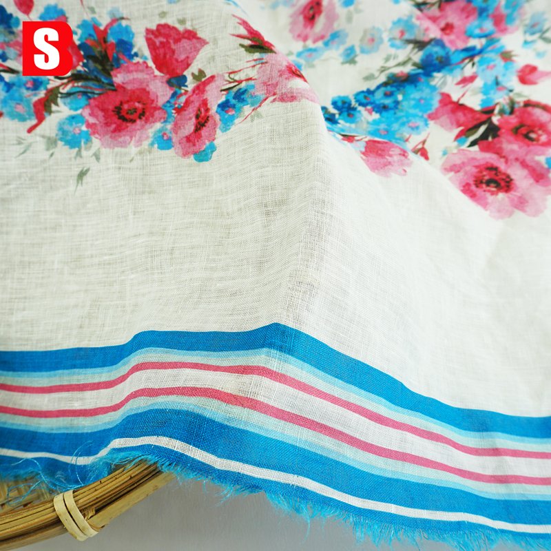 Custom 100gsm 100% Pure Organic Linen Fabric With Floral Digital Printed Woven Technique No MOQ for Shirt & Dress Use