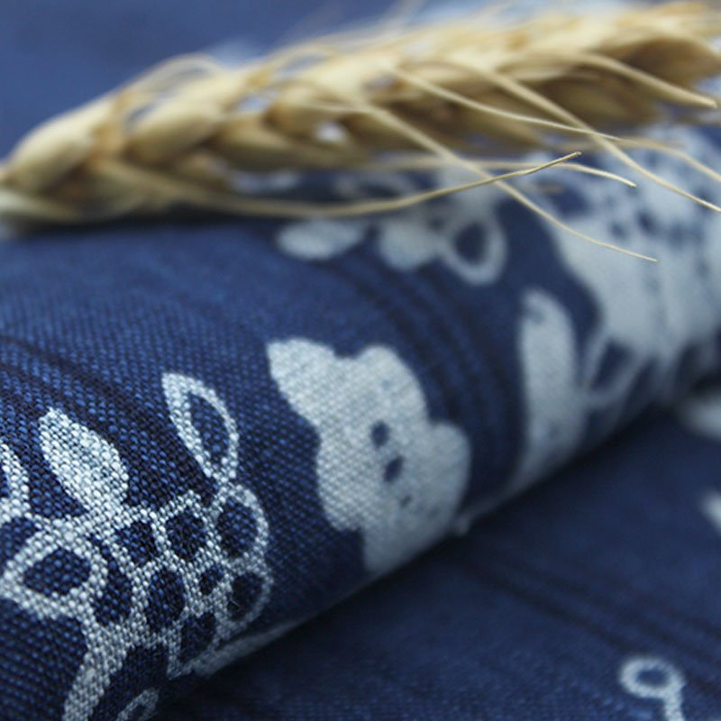 Hot Sell Delicacy Fashionable 100%Linen Woven Indigo Print Fabric for Men Shirts or Pants