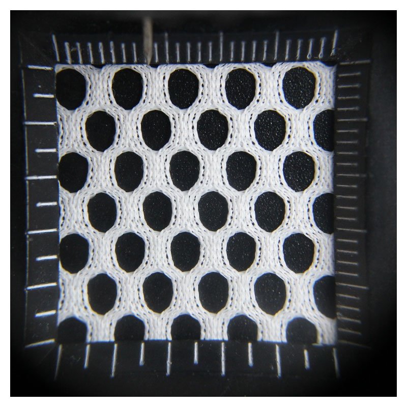 Manufacturer Mesh Fabric 100% Polyester Net Tulle Fabric for Fashionable Dress