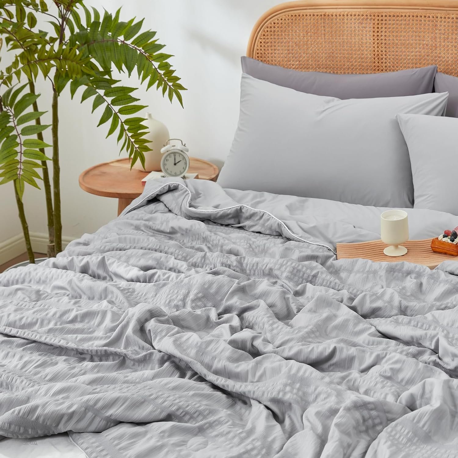 Summer Bamboo Fabric Cooling Comforter Cool Ice Silk Fabric Bamboo King Size Manufacturer Cooling Blanket