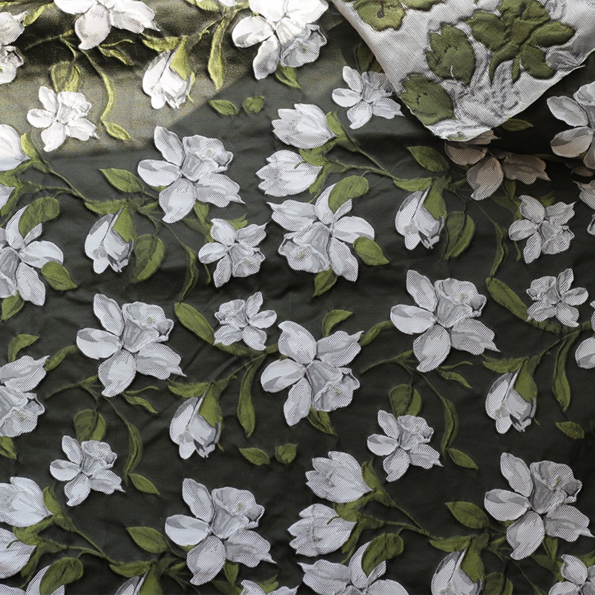 Hot sale 3D flower casual clothing yarn dyed stripe fabric 100% polyester fabric soft feelings for women
