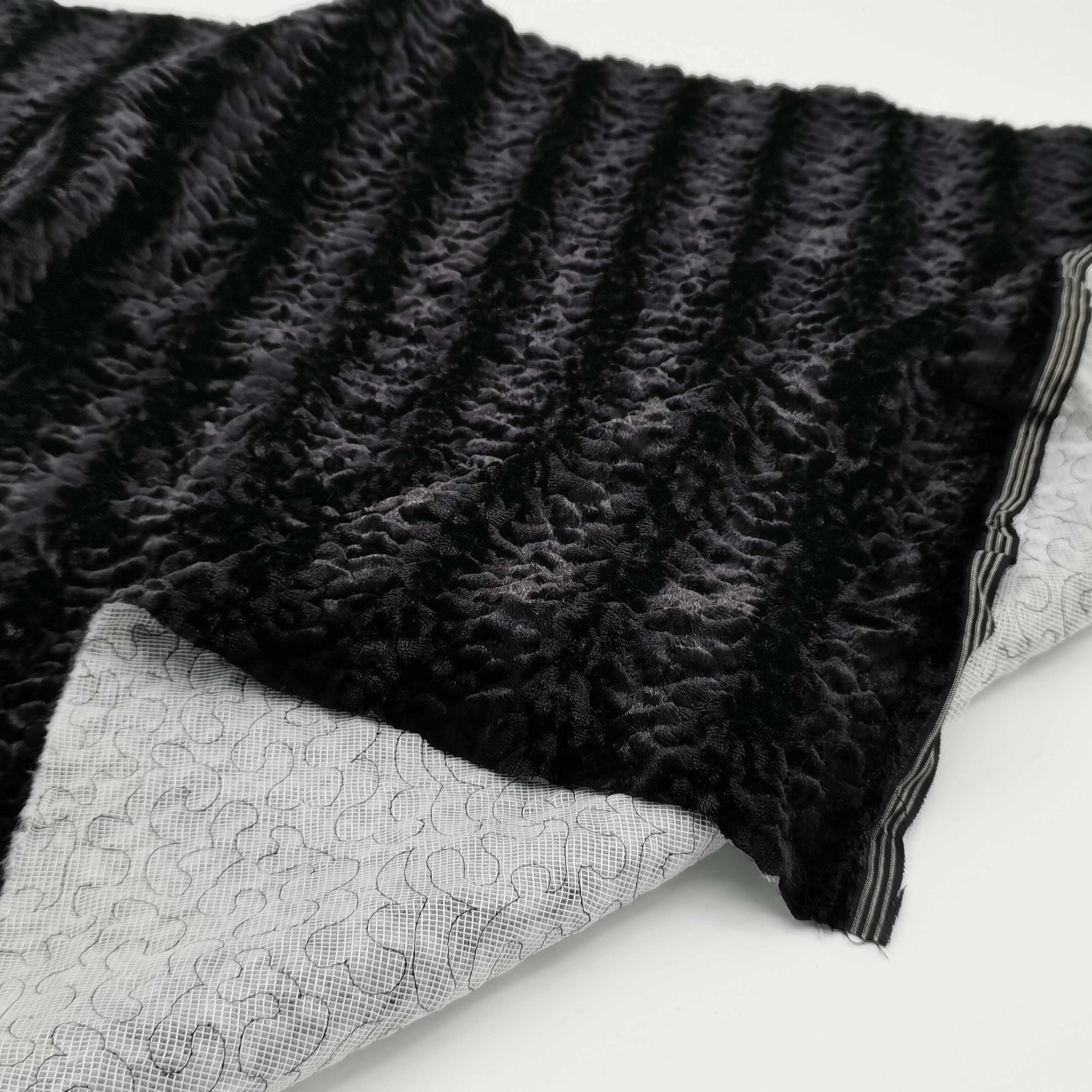 Hot sale black color 100% polyester velvet quilted fabric for outerwear