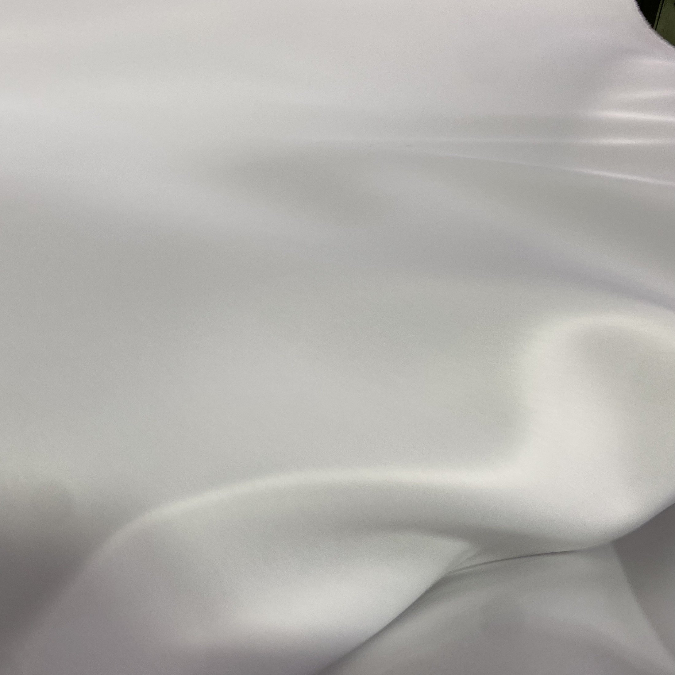 Cheaper white bedsheet fabric soft popular bedding and bed sheet material 100% polyester microfiber brushed fabric