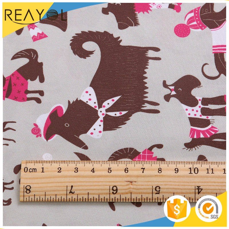 Selling new arrivals digital printing soft 100 polyester peach skin fabric for garment