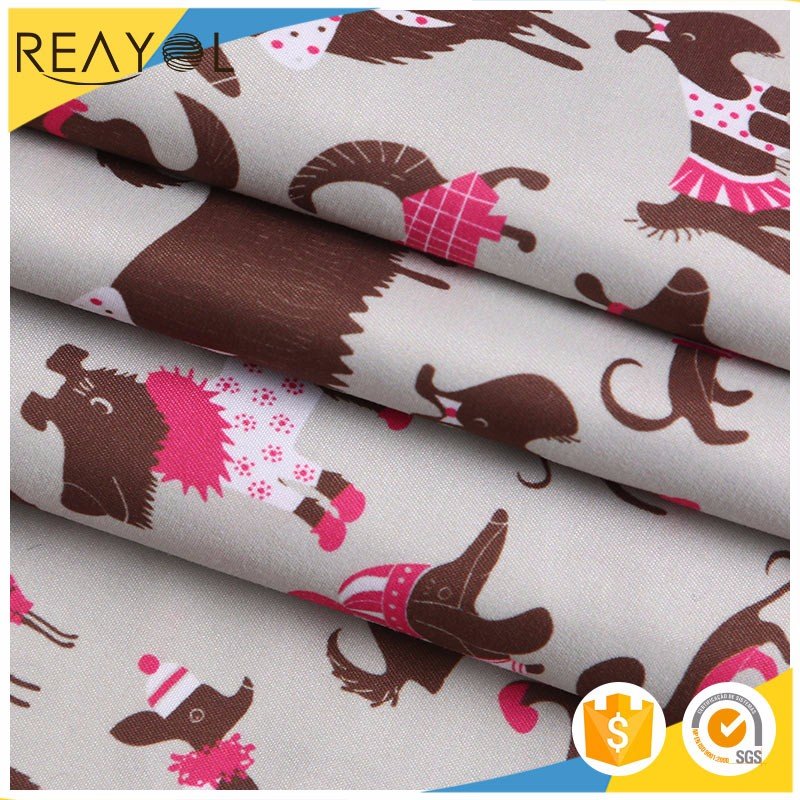 Selling new arrivals digital printing soft 100 polyester peach skin fabric for garment