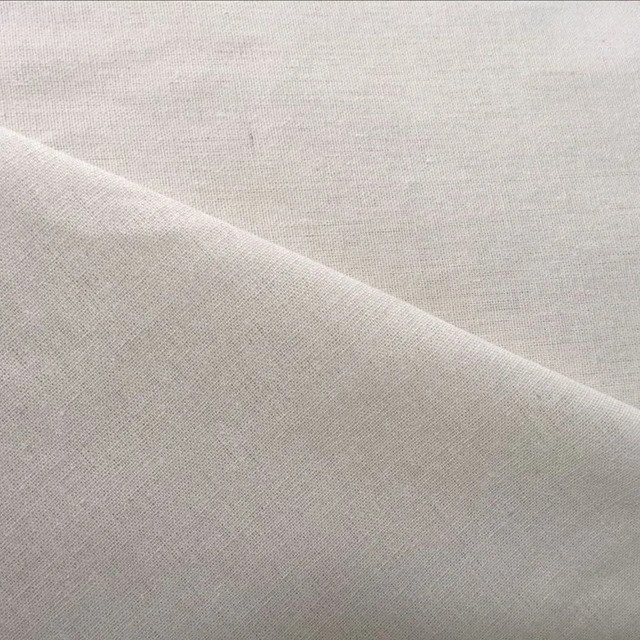 Natural Cotton Woven Fabric Breathable and Comfortable for Men's and Women's Casual Shirts African Style Print Top for Girls