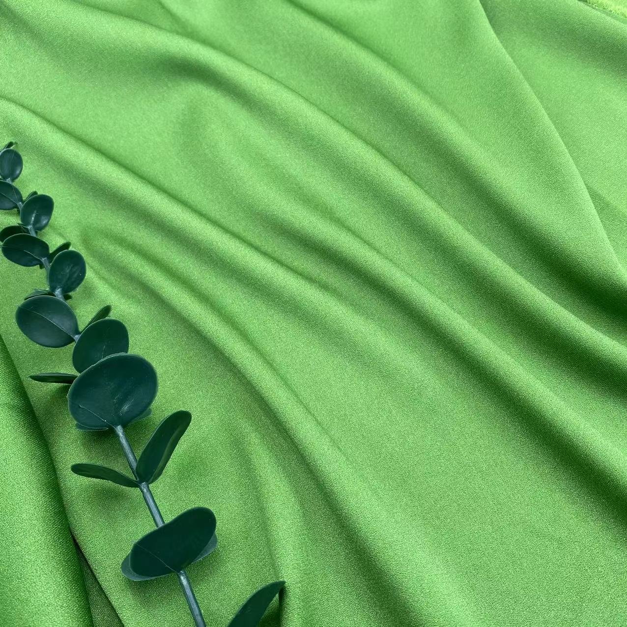 New arrival polyester fabric manufacturer diamond stretch glitter solid color chiffon fabric for suit trousers pants