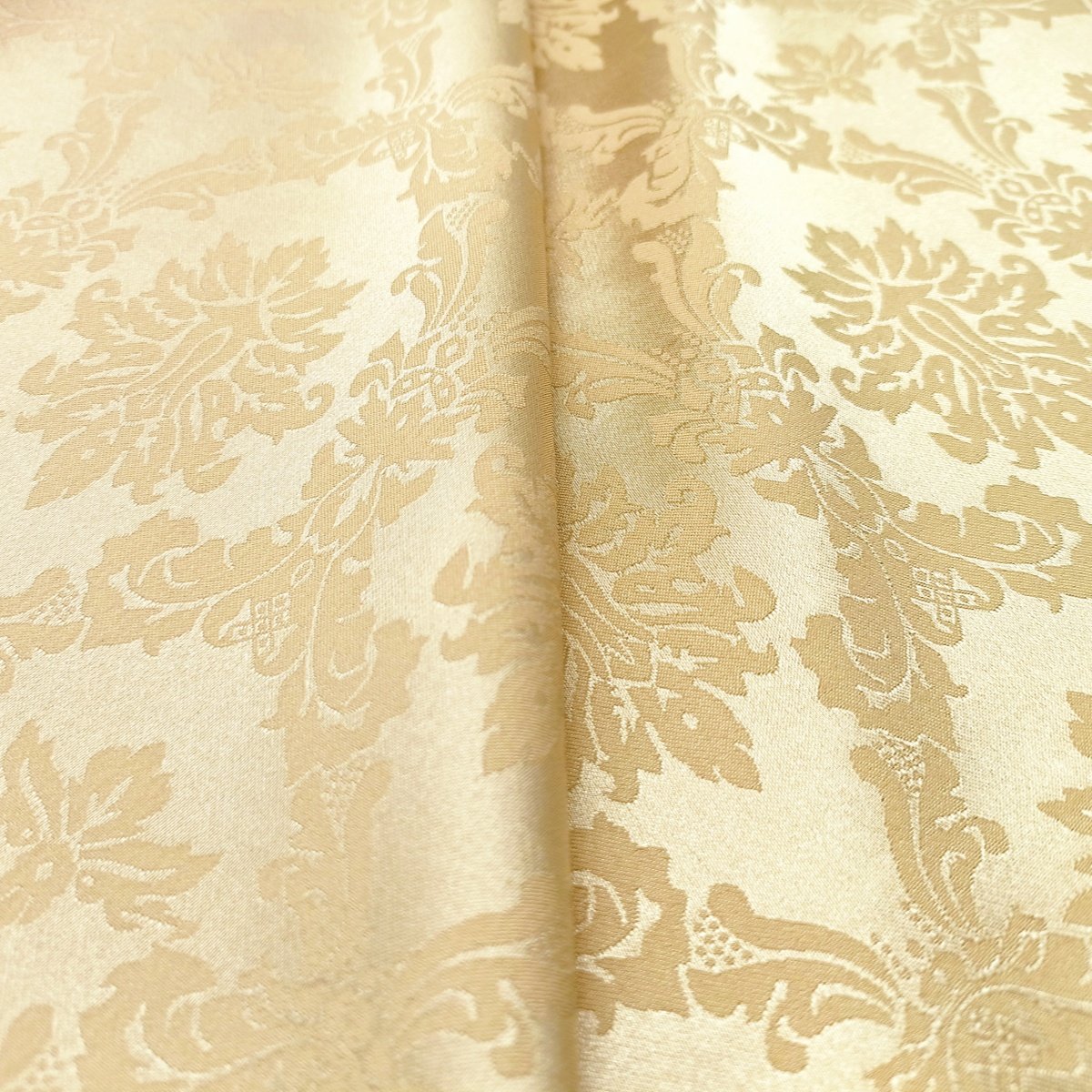 High Grade Breathable Wrinkle Resistant Super Soft Jacquard Stretch Satin Fabric For Sleepwear