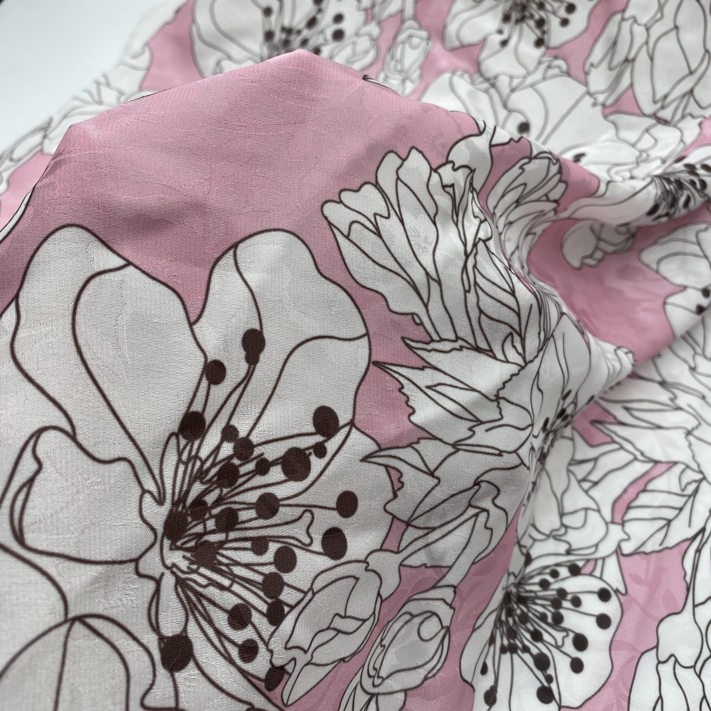 New design super soft satin acetate-like 100% Polyester fabric abstract print fabric jacquard satin fabric for leisure