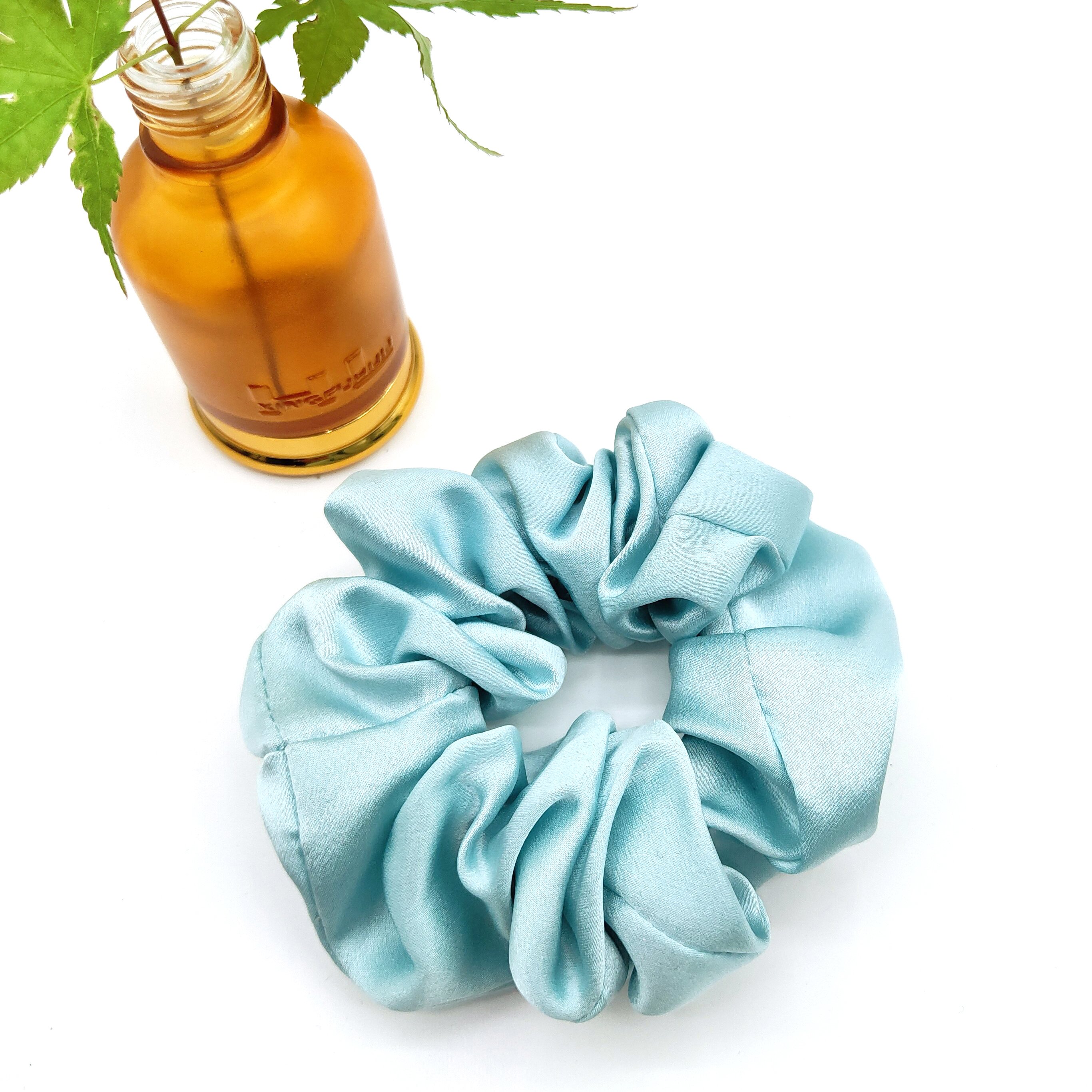 Wholesale Premium Quality 100% 6A Grade Mulberry Silk Satin Eye Mask Silk Hair Scrunchies Silk Pillow case Set With Custom Box