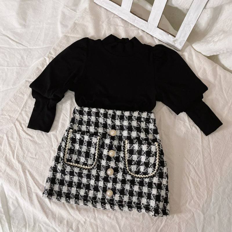 High Quality Chinese Factory 350gsm Red Wool Polyamide Tweed Fabric Polyester Tweed Woolen Fabric for Women's Shirt