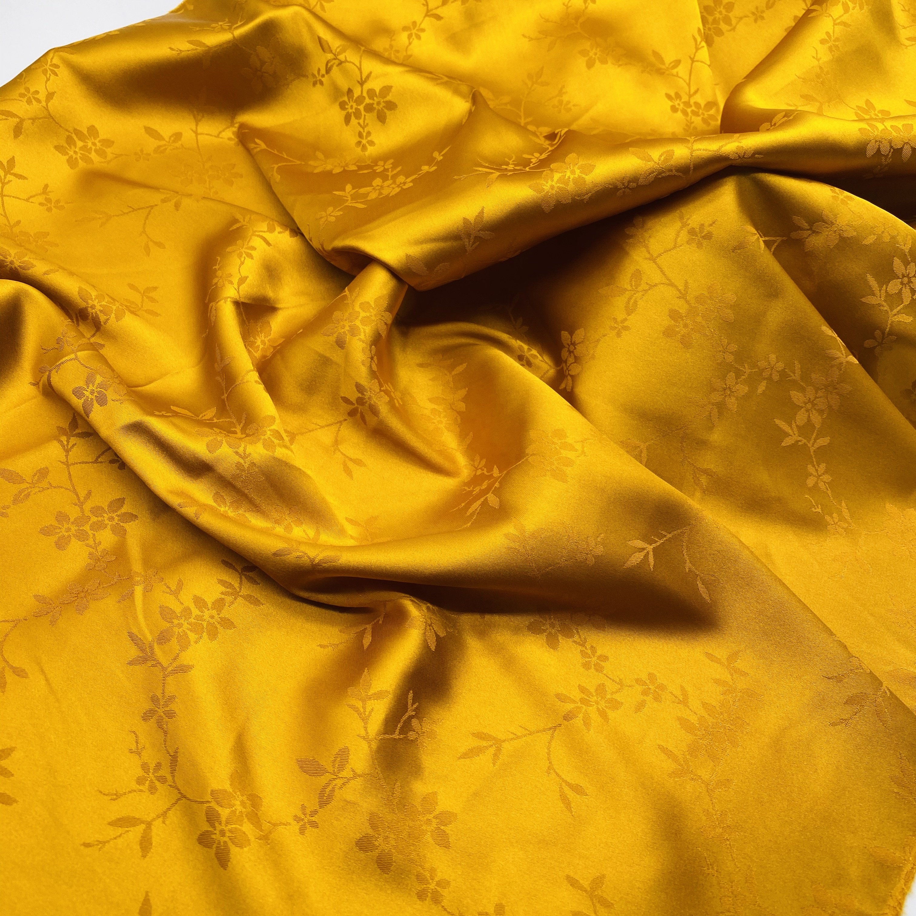 CLOTHING FABRIC SATIN POLYESTER FABRIC WHOLESALE JACQUARD SATIN FABRIC FOR DRESS
