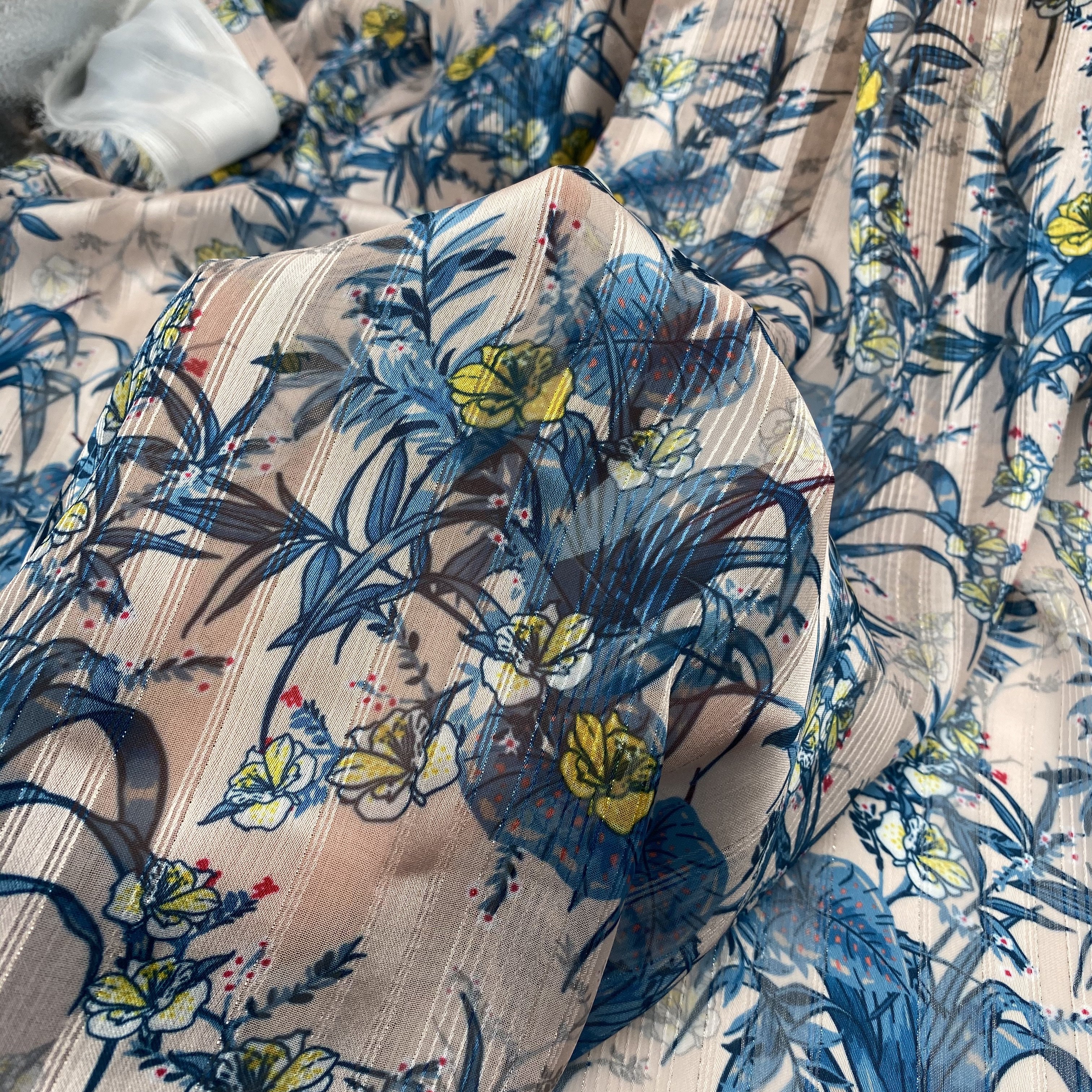 textile suppliers wholesale stripe polyester metallic design chiffon fabric flower digital printing fabric for clothing