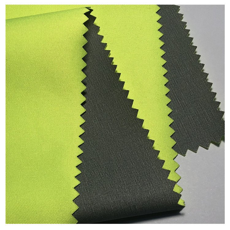 3 layers softshell windproof waterproof breathable softshell fabric winter jacket outdoor fabric