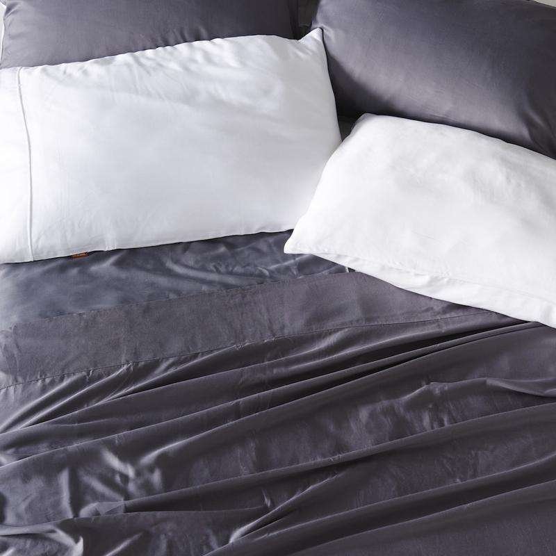 Innovative Dark Grey Bamboo Fiber Beddings Luxurious Silky 100% Viscose Bamboo Cooling Bed Sheet Set