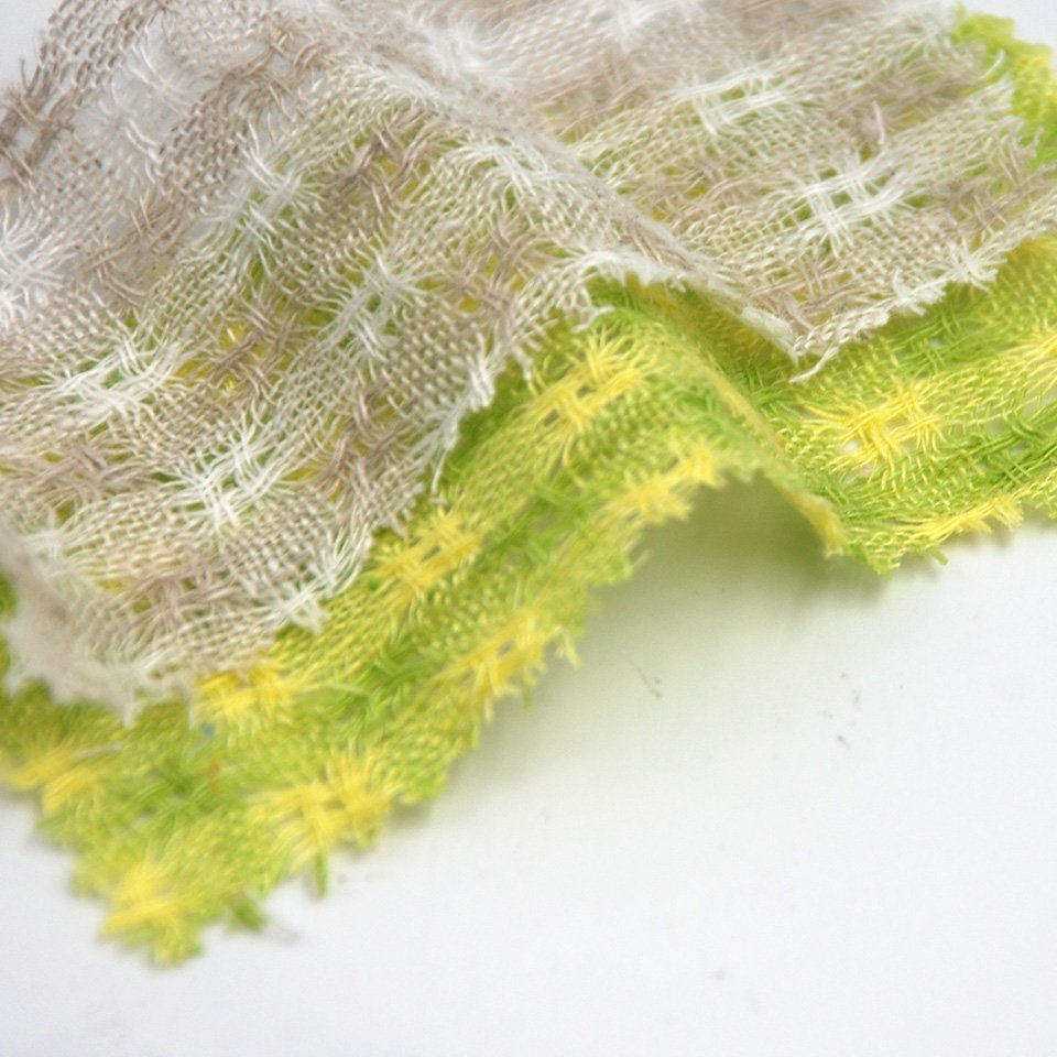 Factory direct sale chinese soft check plaid yarn dyed slub dress washed women 100% linen fabric