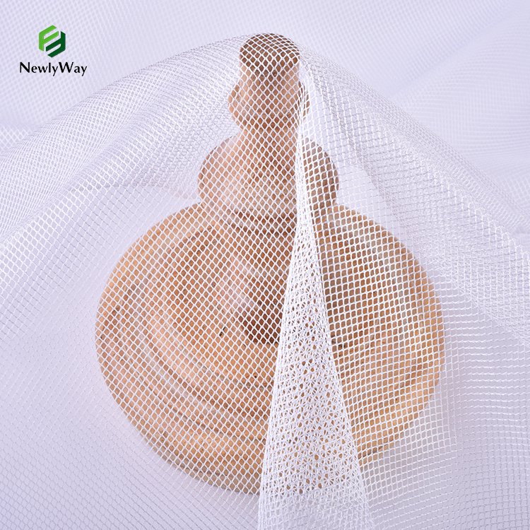 Fujian Factory 118'' Width Shiny Four Square 100% Polyester Mosquito Net Mesh Fabric