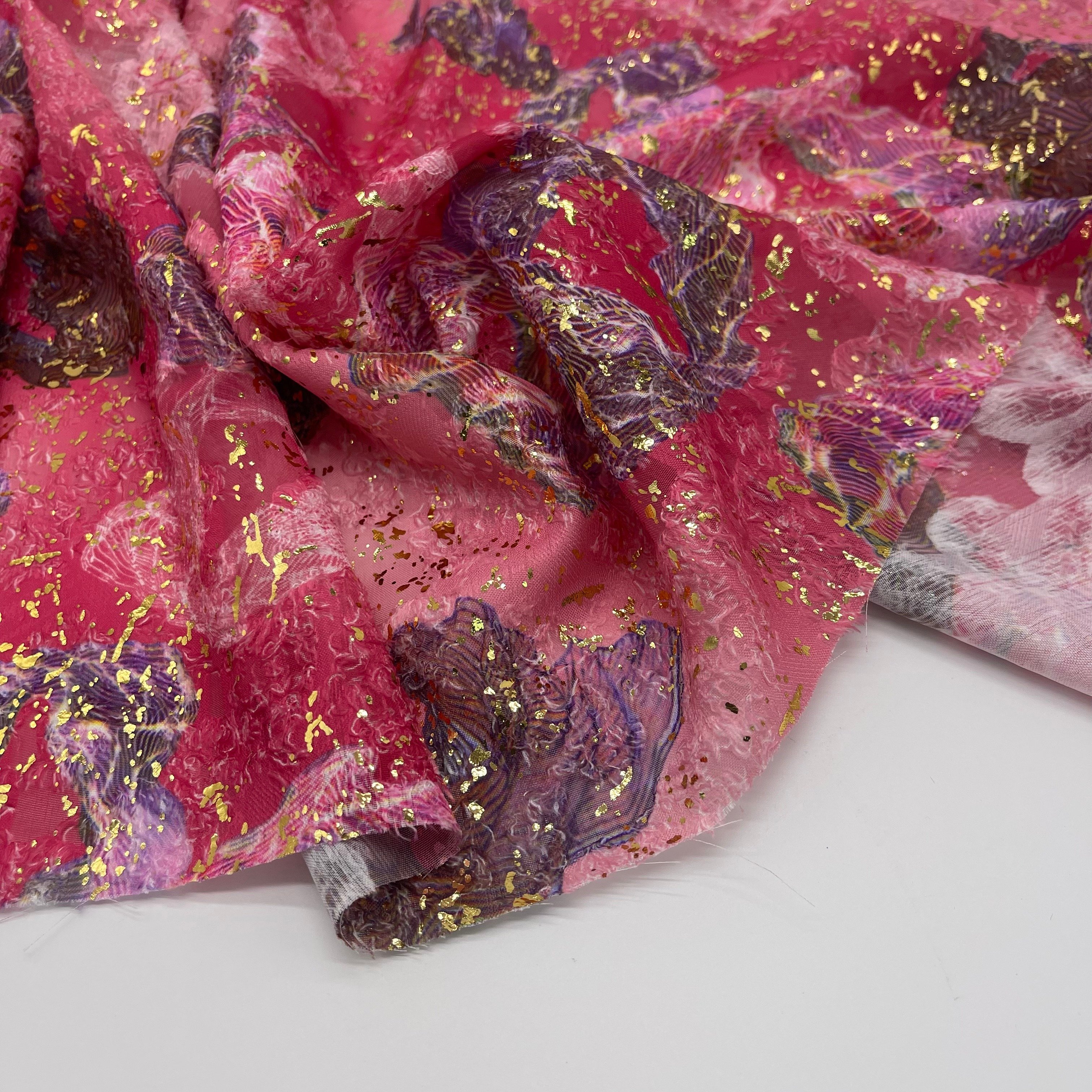 Accept customized good service china sheer chiffon fabric manufacturer