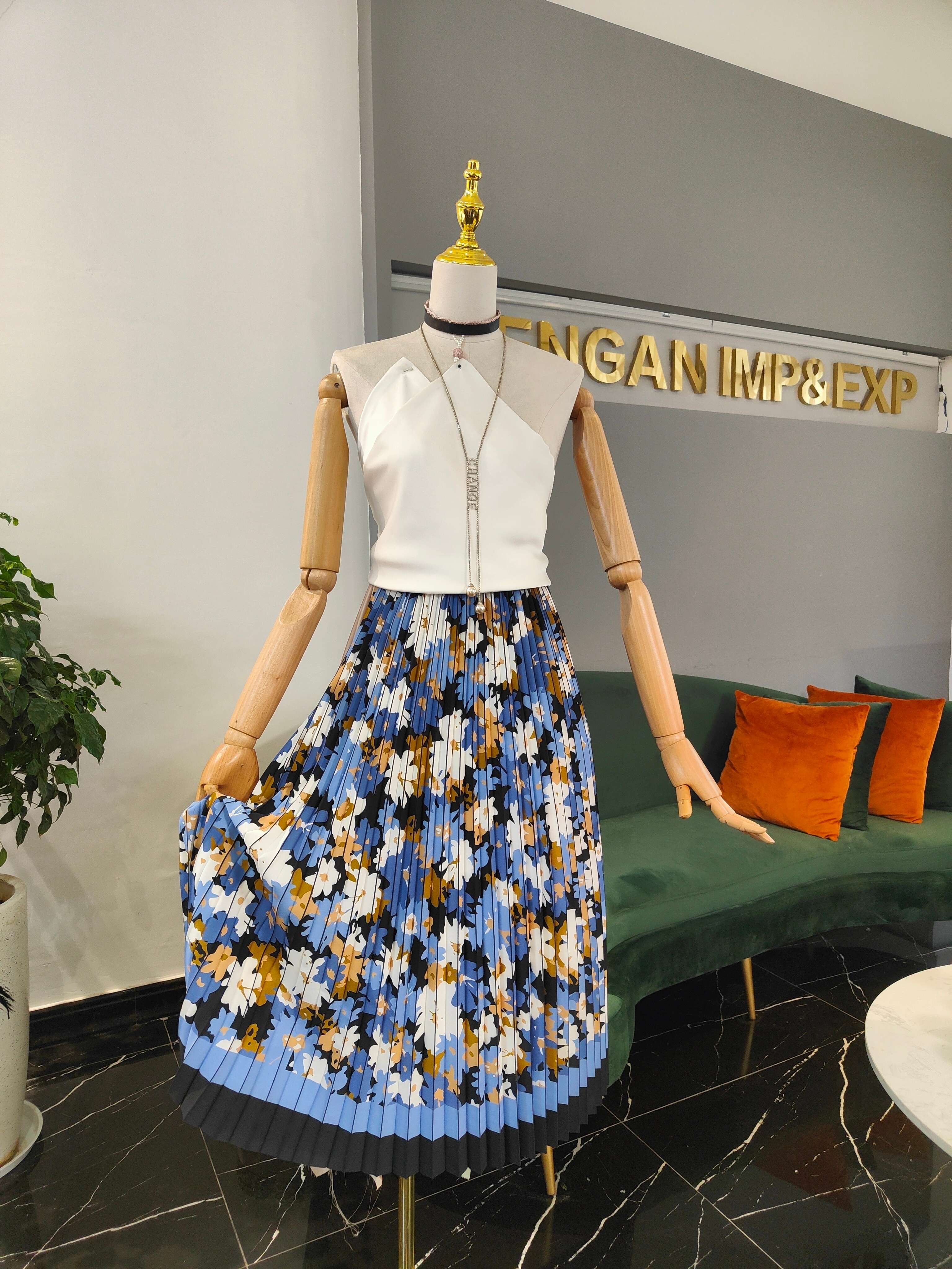 Colorful Different Fashion Polyester Pleated Skirt Chiffon Fabric Printing For Skirt