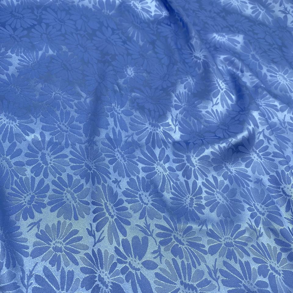 97%P 3%SP POLYESTER SATIN FABRIC CLOTHING FABRIC NEW DESIGN WHOLESALE Daisy JACQUARD SATIN FOR FASHION LADY'S GARMENTS